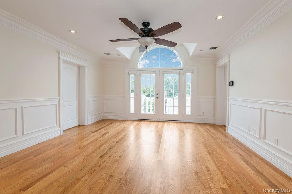 833 Glen Drive, Woodmere, NY 11598