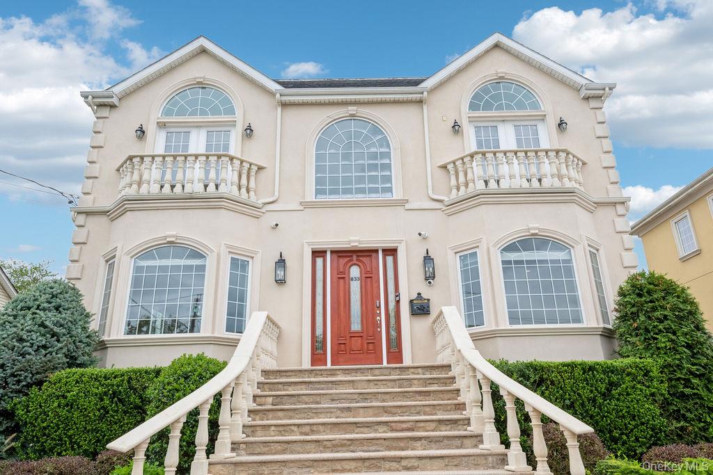 833 Glen Drive, Woodmere, NY 11598