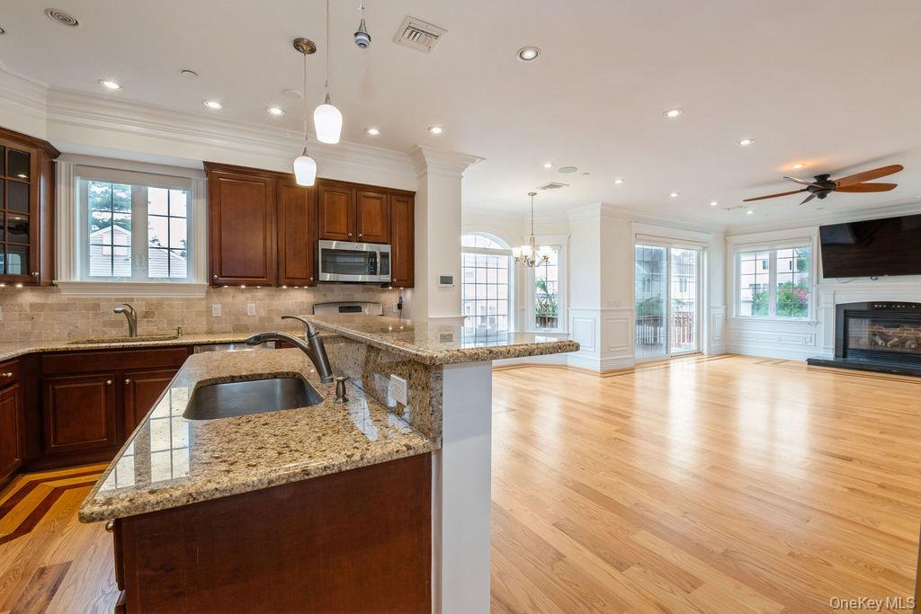 833 Glen Drive, Woodmere, NY 11598