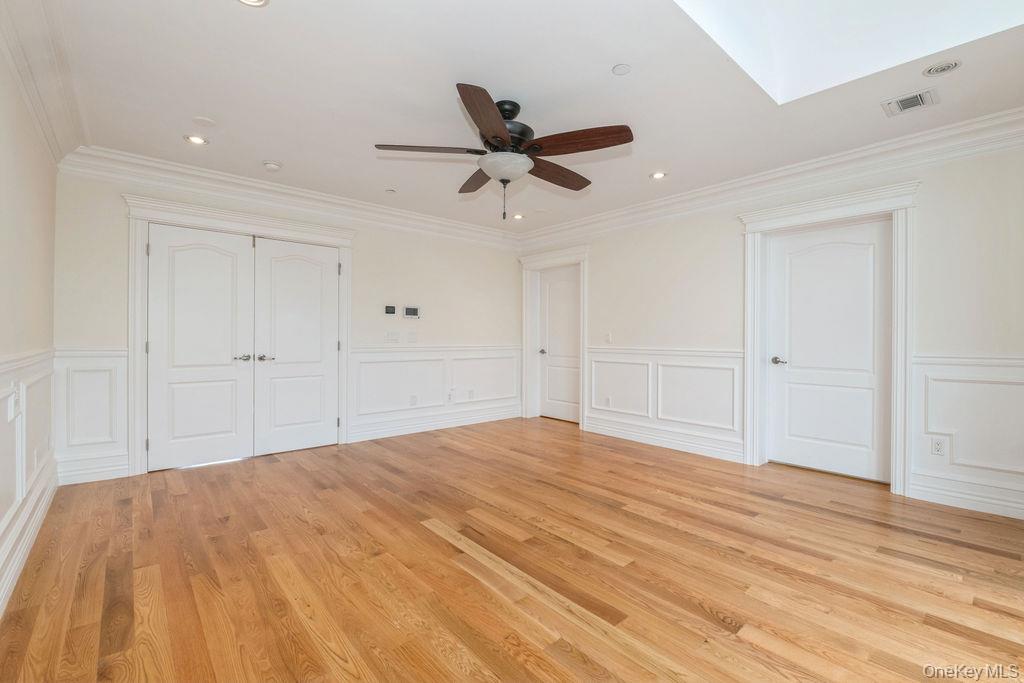 833 Glen Drive, Woodmere, NY 11598