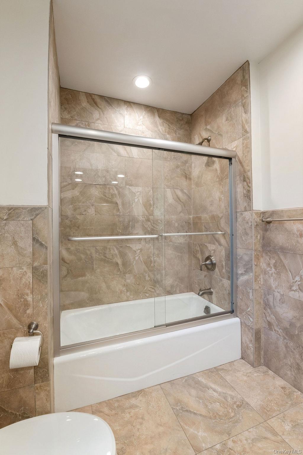 833 Glen Drive, Woodmere, NY 11598