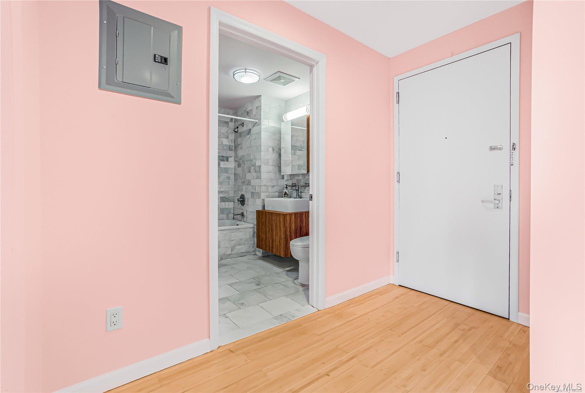 112-02 Northern Boulevard # PH-C, Corona, NY 11368