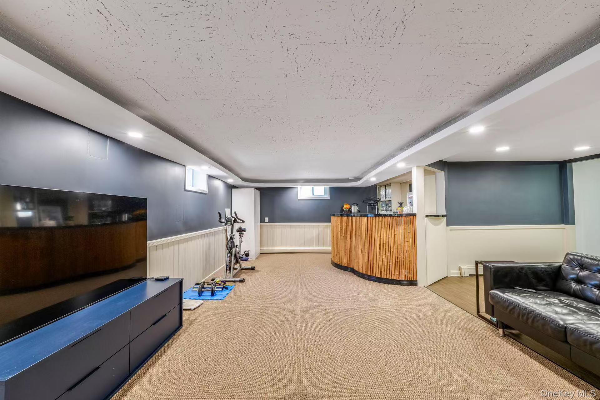 1641 Falmouth Avenue, New Hyde Park, NY 11040