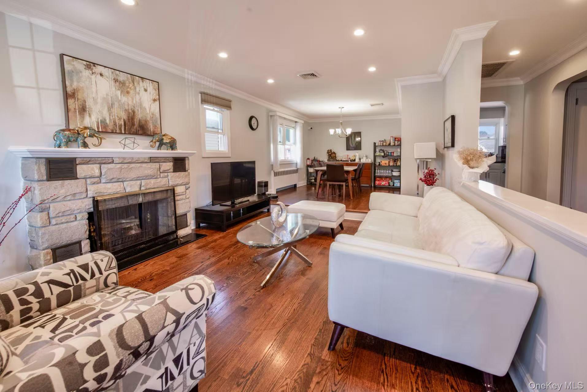 1641 Falmouth Avenue, New Hyde Park, NY 11040