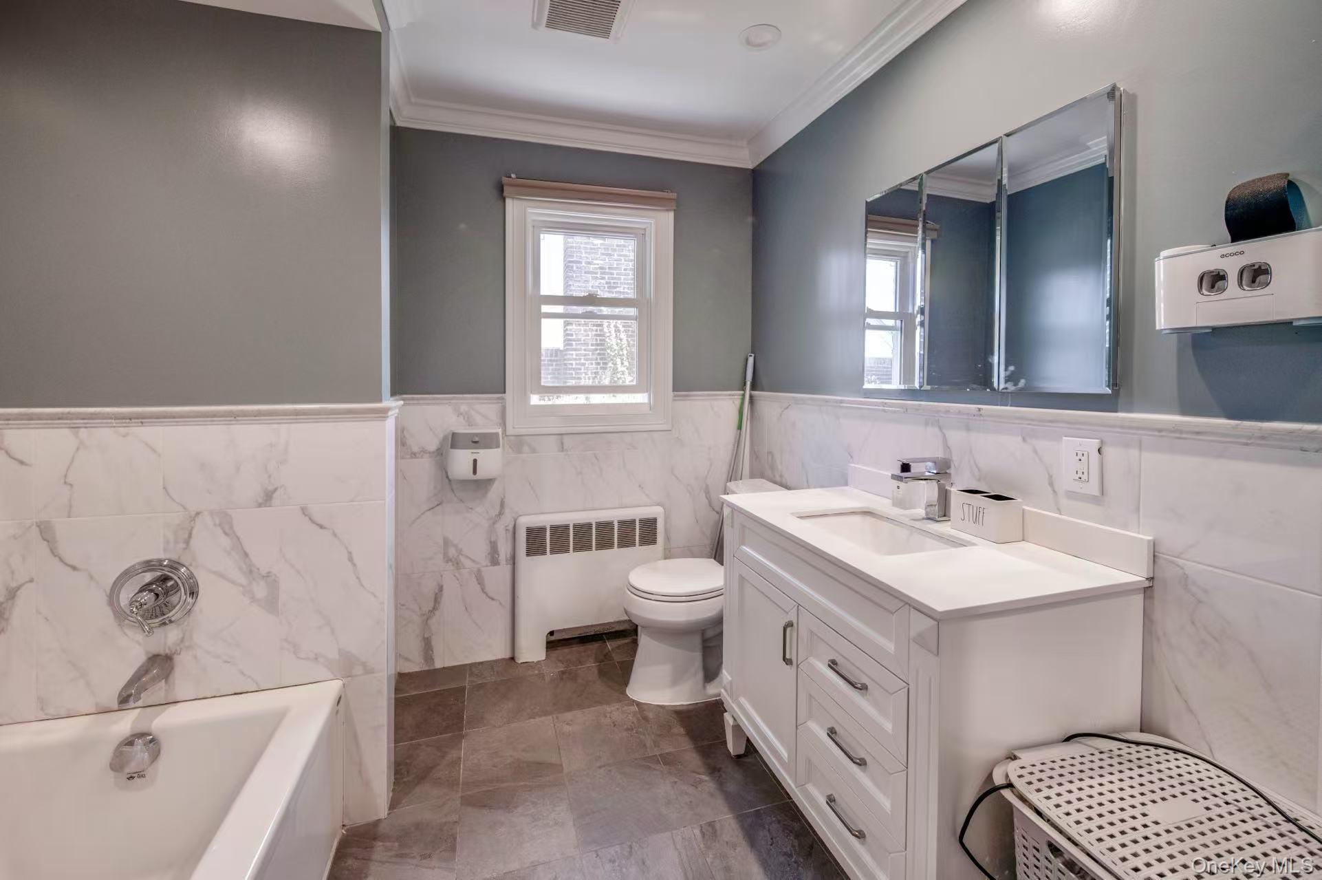 1641 Falmouth Avenue, New Hyde Park, NY 11040