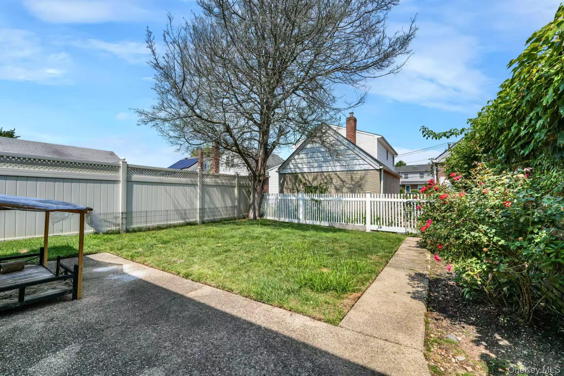 1641 Falmouth Avenue, New Hyde Park, NY 11040