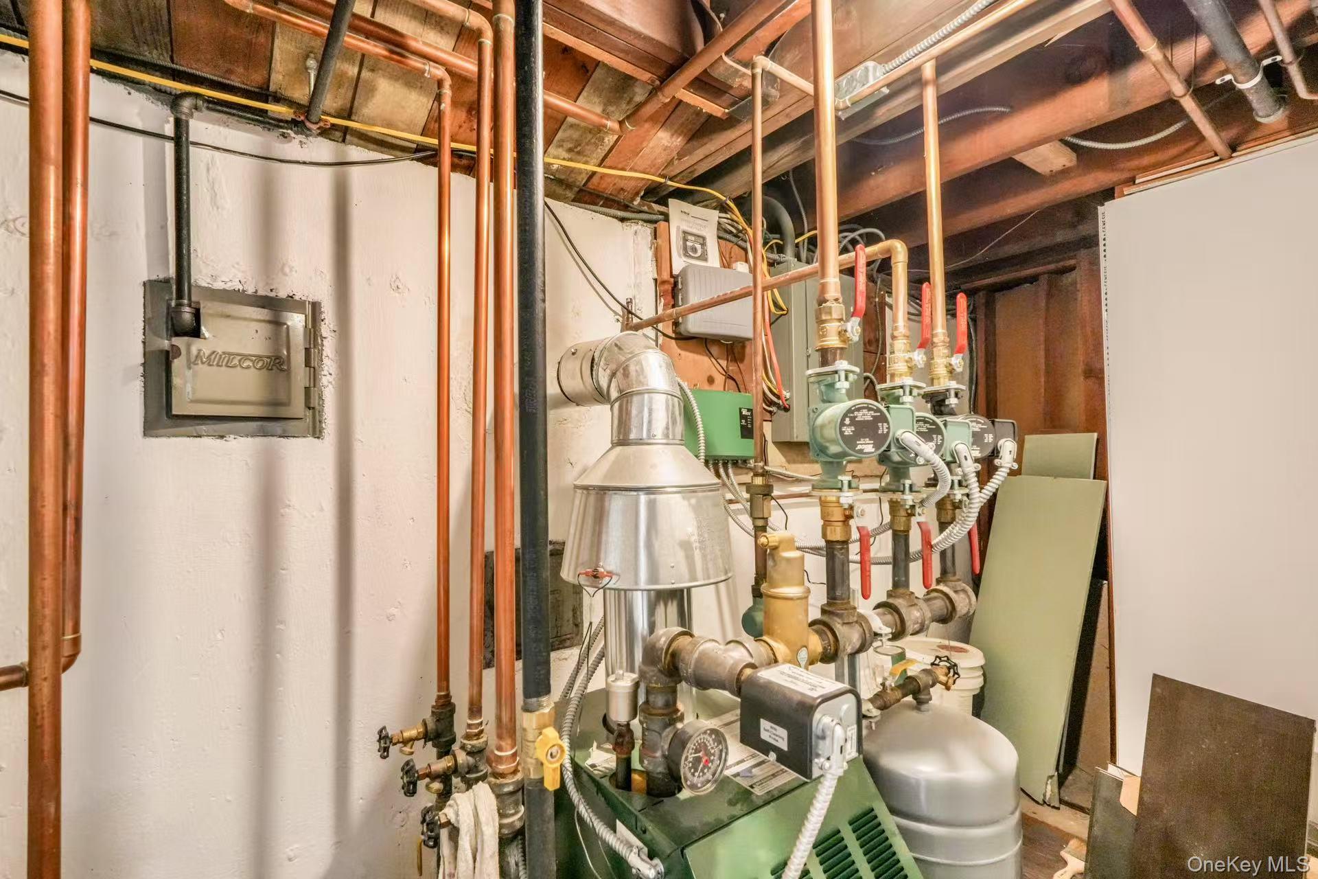 1641 Falmouth Avenue, New Hyde Park, NY 11040