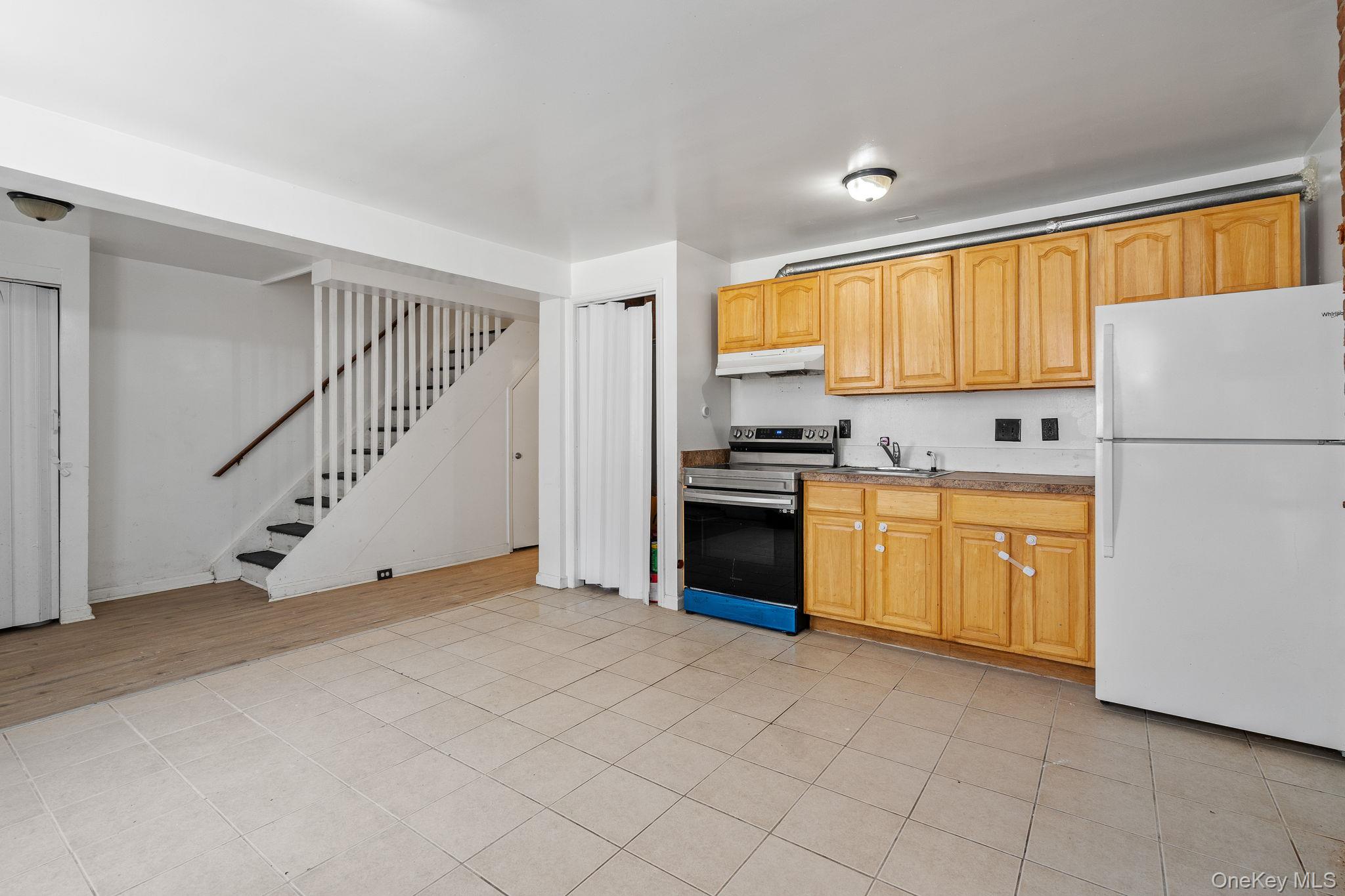 160 Lander Street, Newburgh, NY 12550