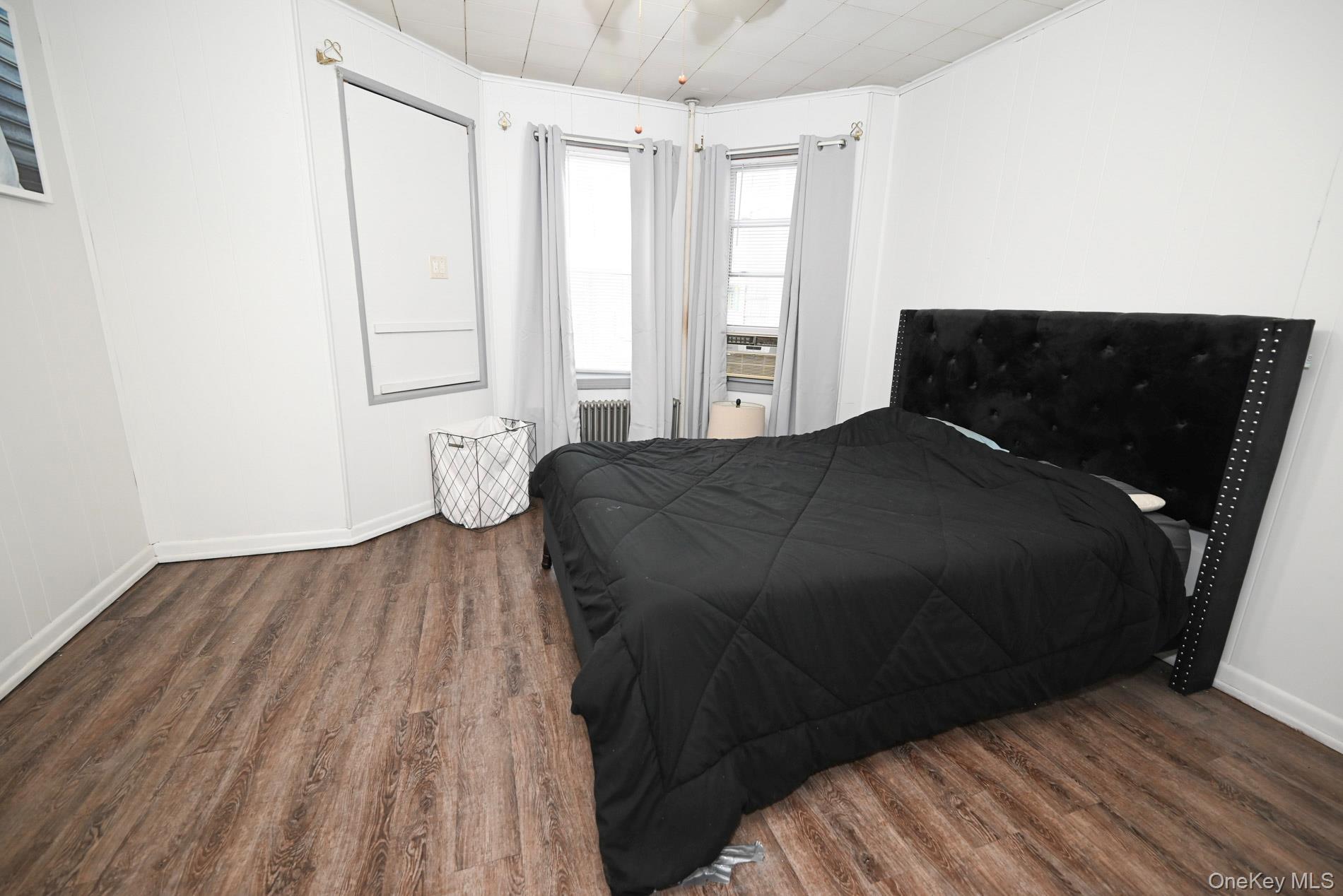 6060 Flushing Avenue, Maspeth, NY 11378