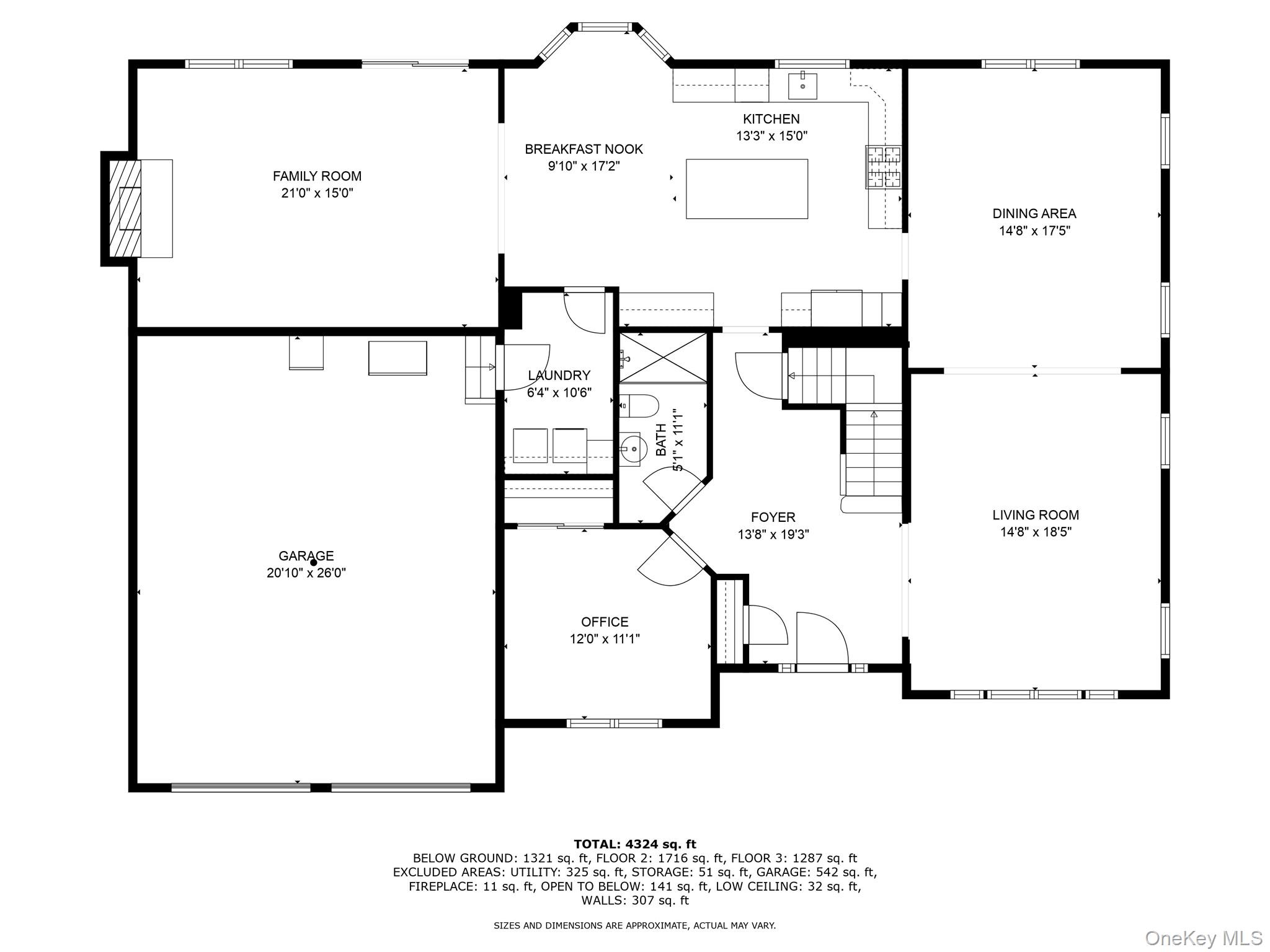 6 Rolling Wood Court, Hauppauge, NY 11788
