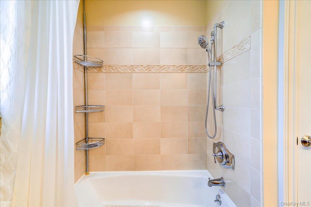 11 Saddle Hill Road, Chester, NY 10918