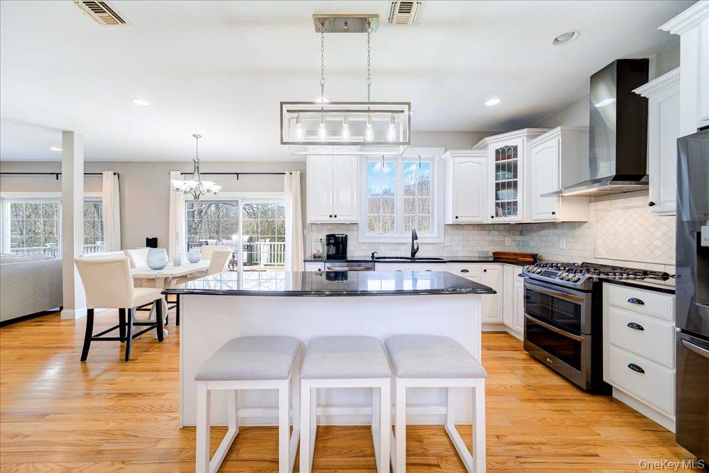 11 Saddle Hill Road, Chester, NY 10918