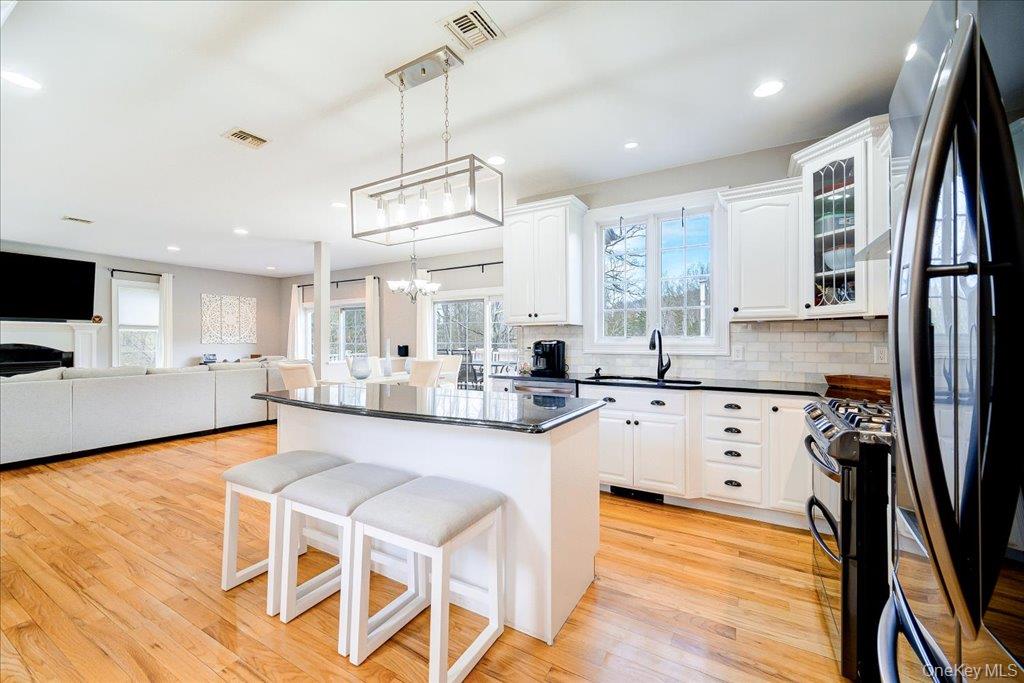 11 Saddle Hill Road, Chester, NY 10918