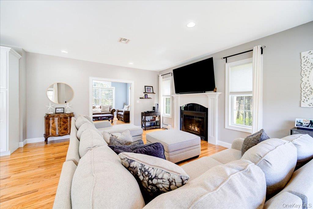 11 Saddle Hill Road, Chester, NY 10918