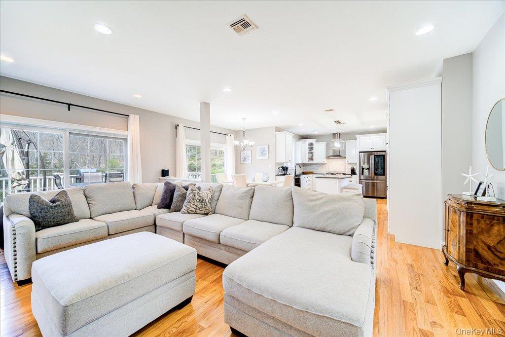 11 Saddle Hill Road, Chester, NY 10918