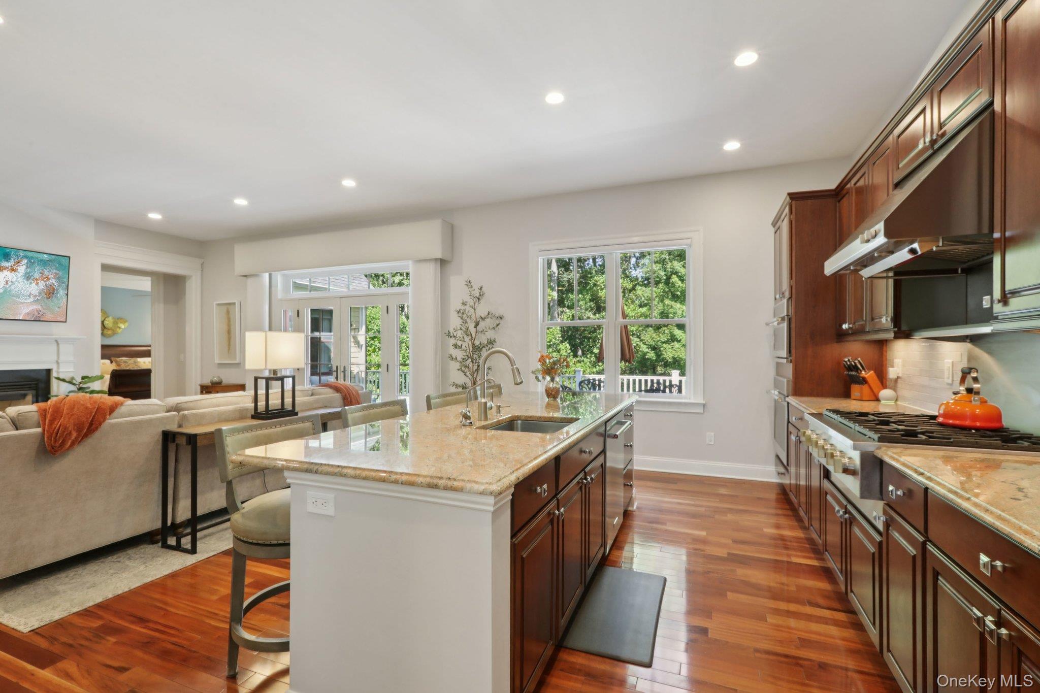 21 Long House Road, Warwick, NY 10990