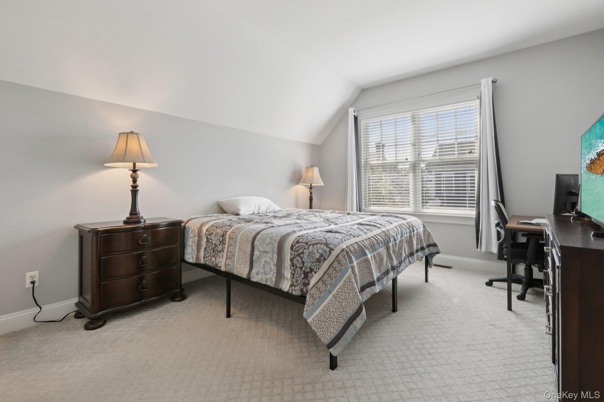 21 Long House Road, Warwick, NY 10990