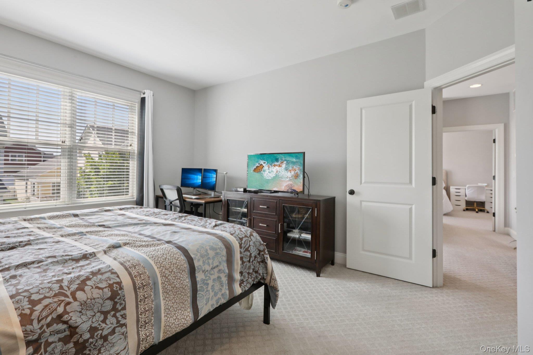 21 Long House Road, Warwick, NY 10990