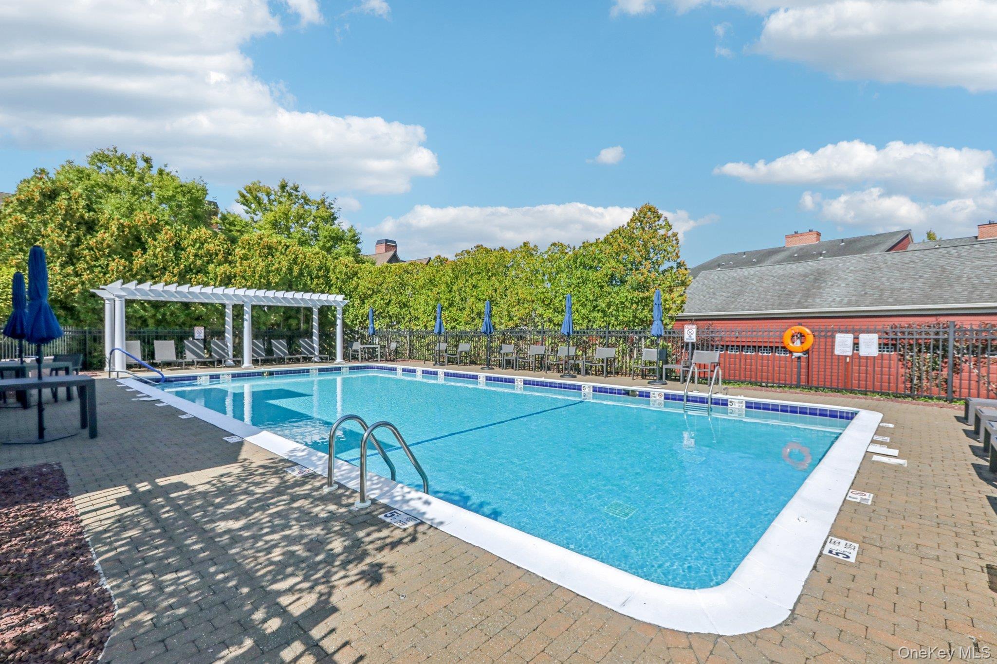 21 Long House Road, Warwick, NY 10990