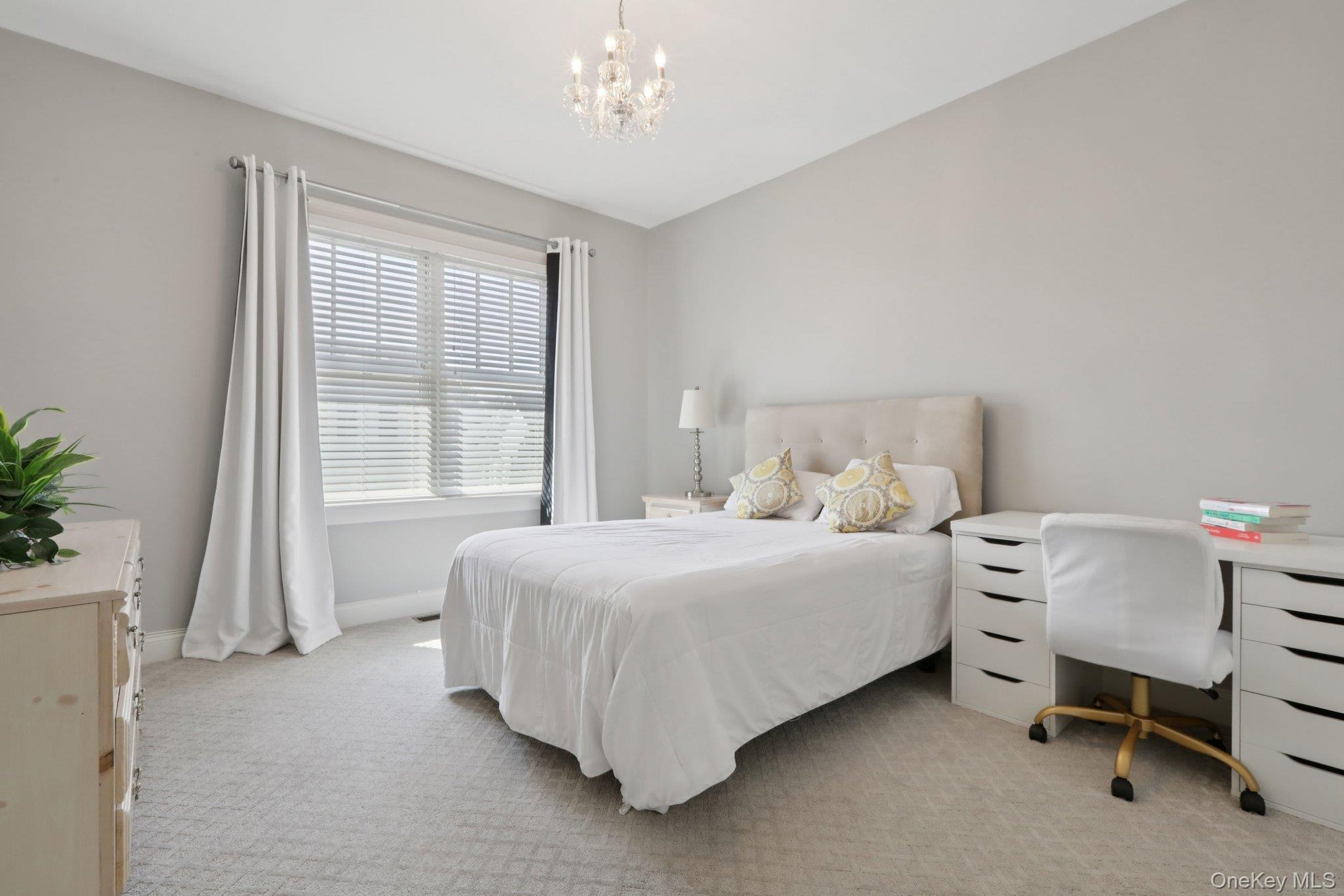 21 Long House Road, Warwick, NY 10990