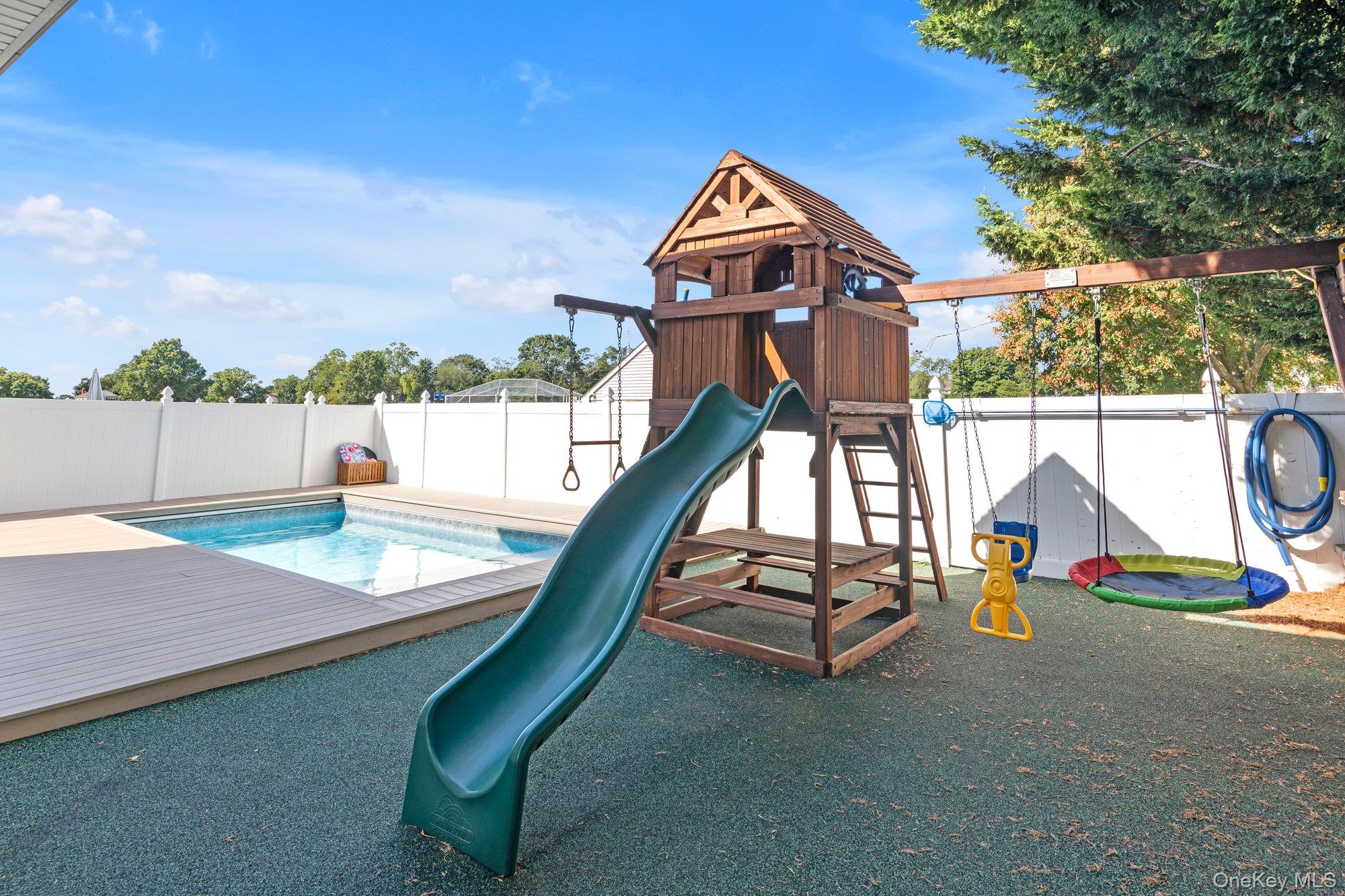 1200 Roger Road, North Bellmore, NY 11710