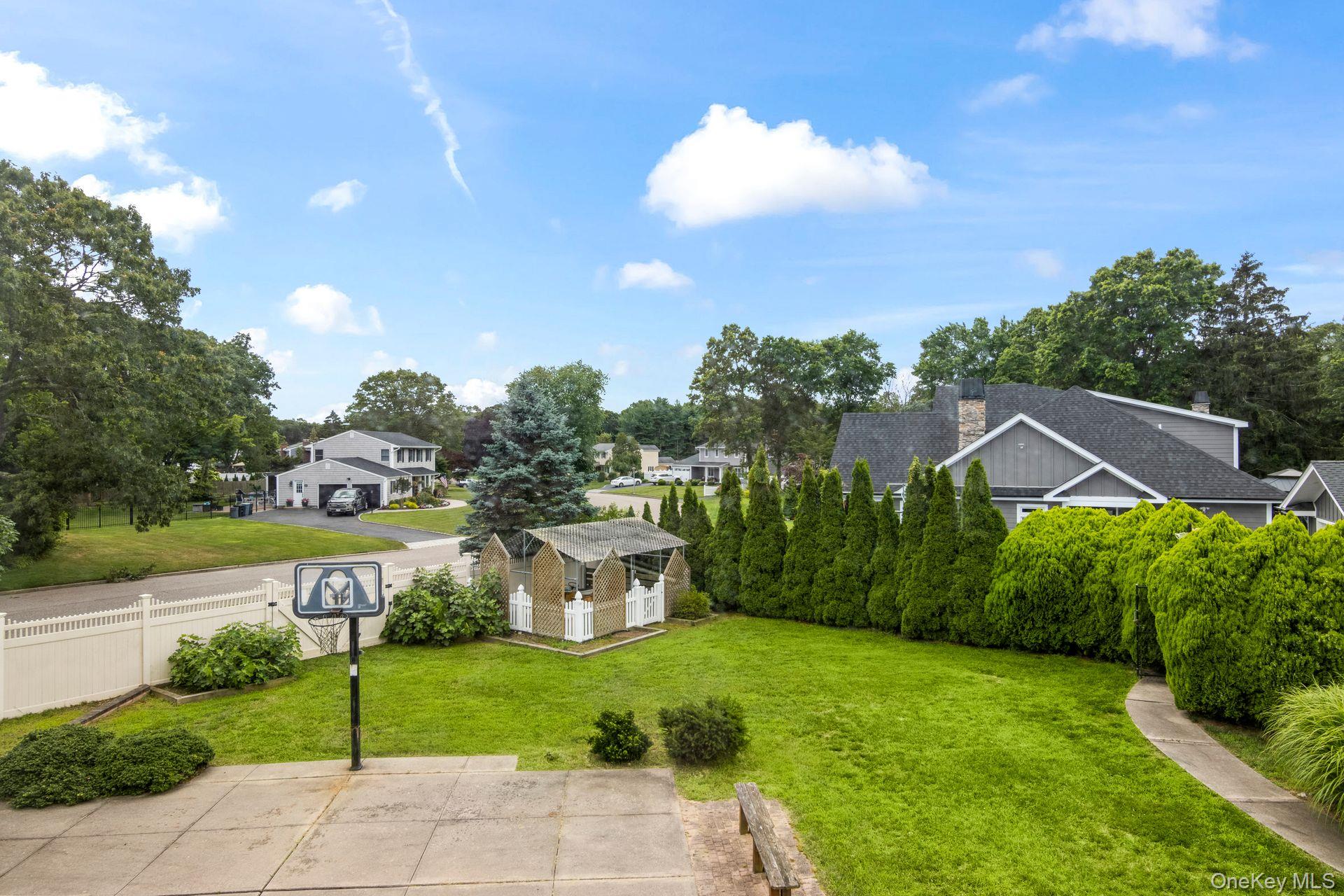 127 Church Road, Great River, NY 11739