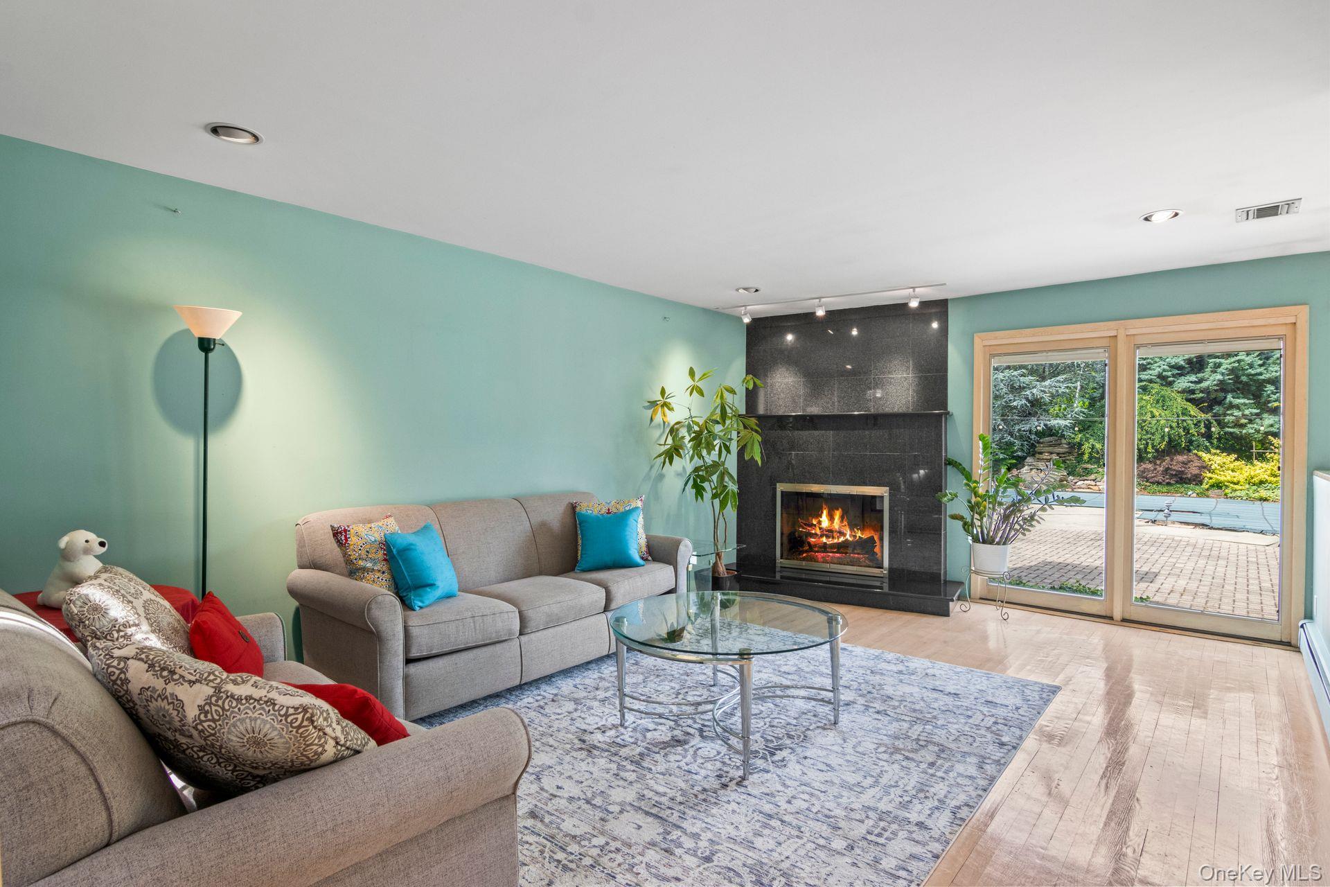 127 Church Road, Great River, NY 11739