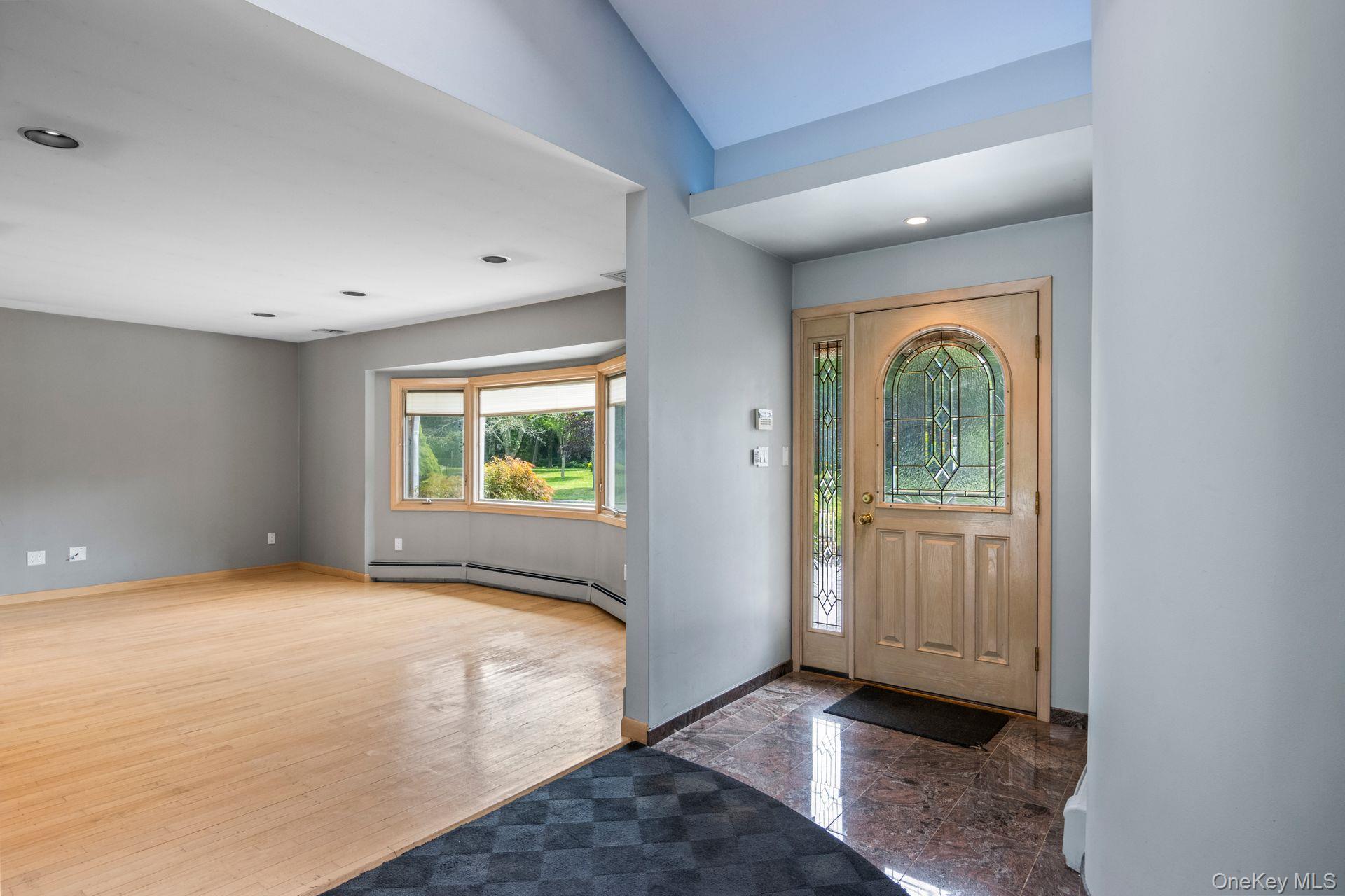 127 Church Road, Great River, NY 11739