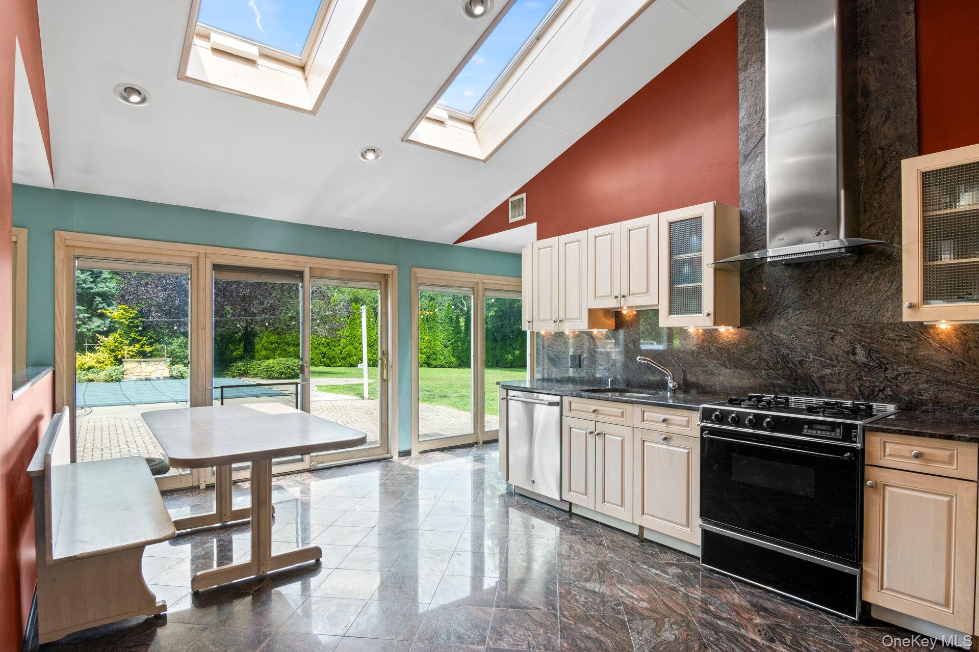 127 Church Road, Great River, NY 11739