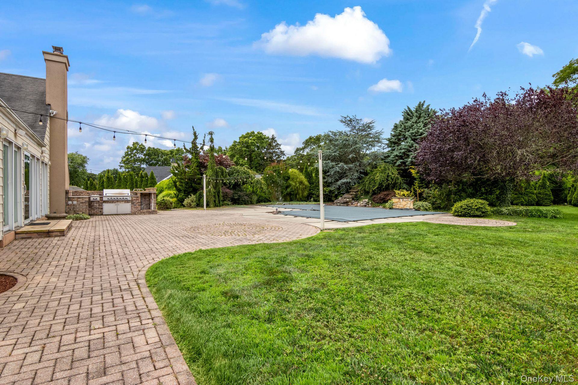 127 Church Road, Great River, NY 11739