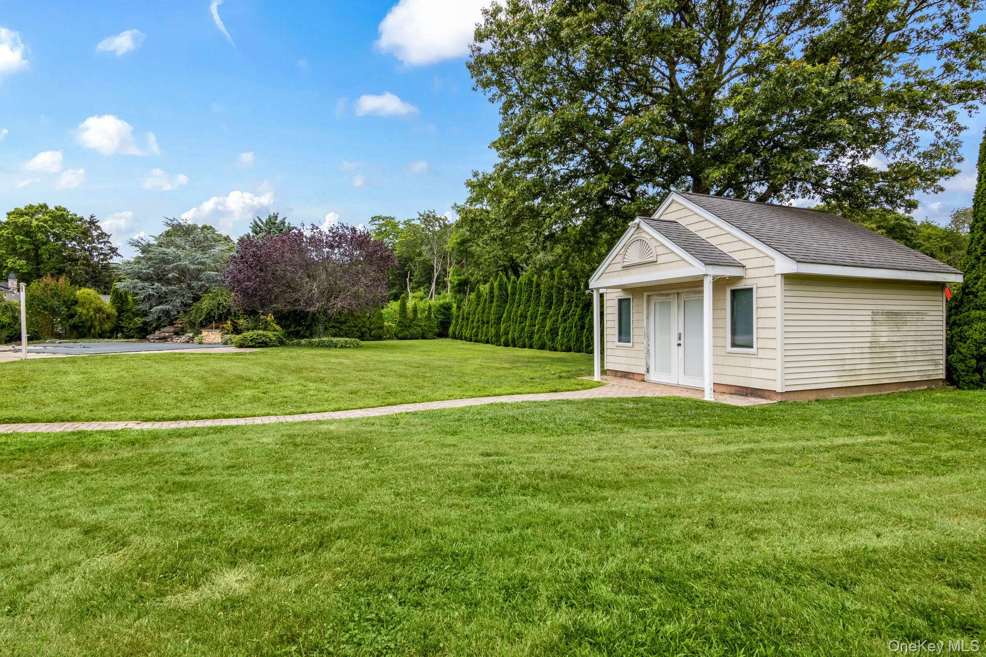 127 Church Road, Great River, NY 11739