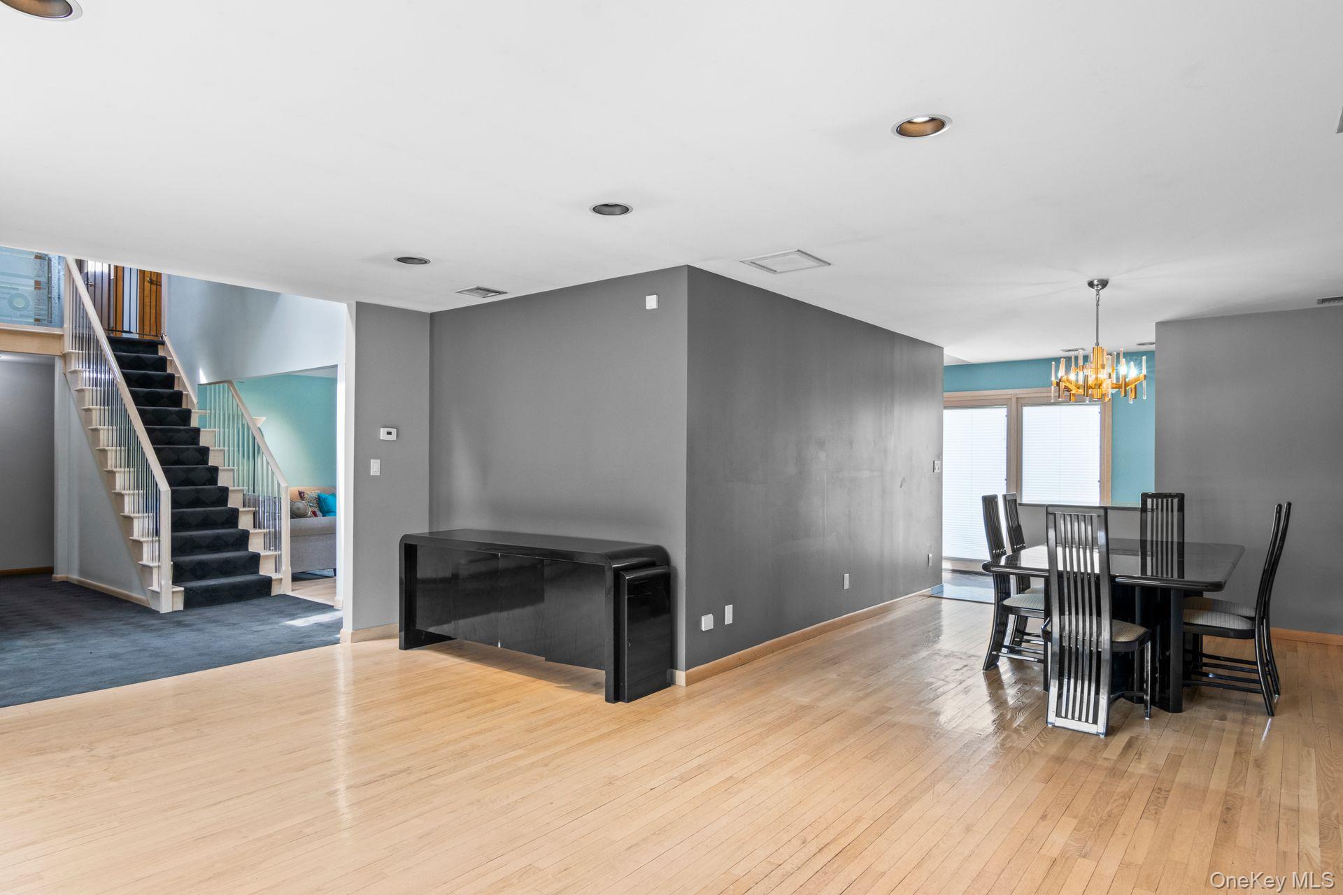 127 Church Road, Great River, NY 11739