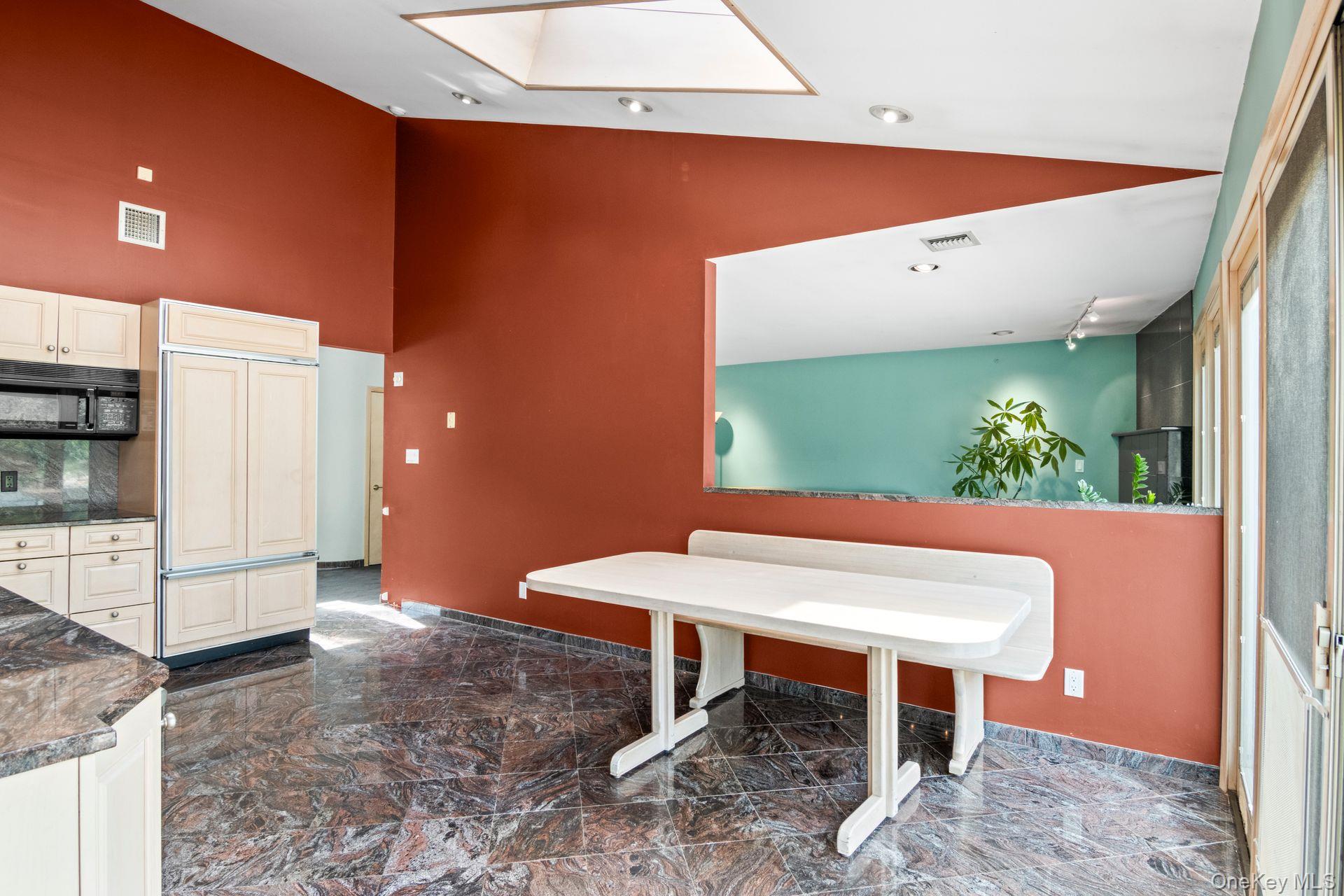 127 Church Road, Great River, NY 11739