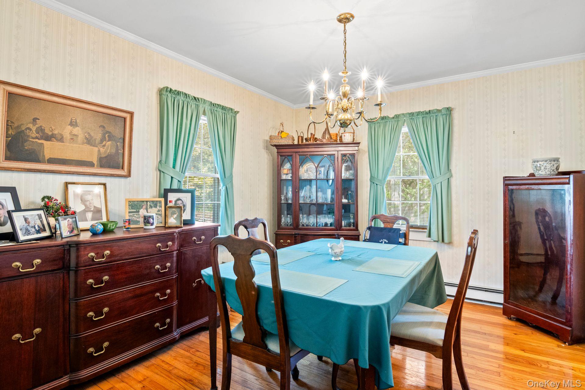 651 Sayville Avenue, Sayville, NY 11782