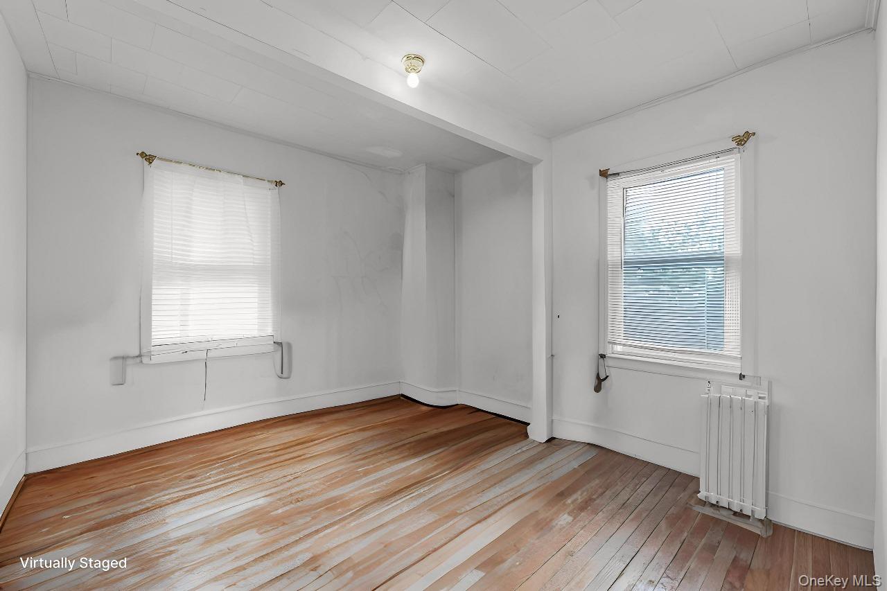 555 N 1 Street, New Hyde Park, NY 11040