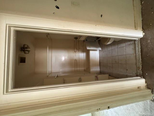 157 Tanglewylde Road, Lake Peekskill, NY 10537