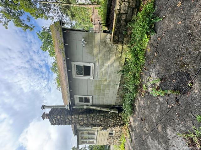 157 Tanglewylde Road, Lake Peekskill, NY 10537