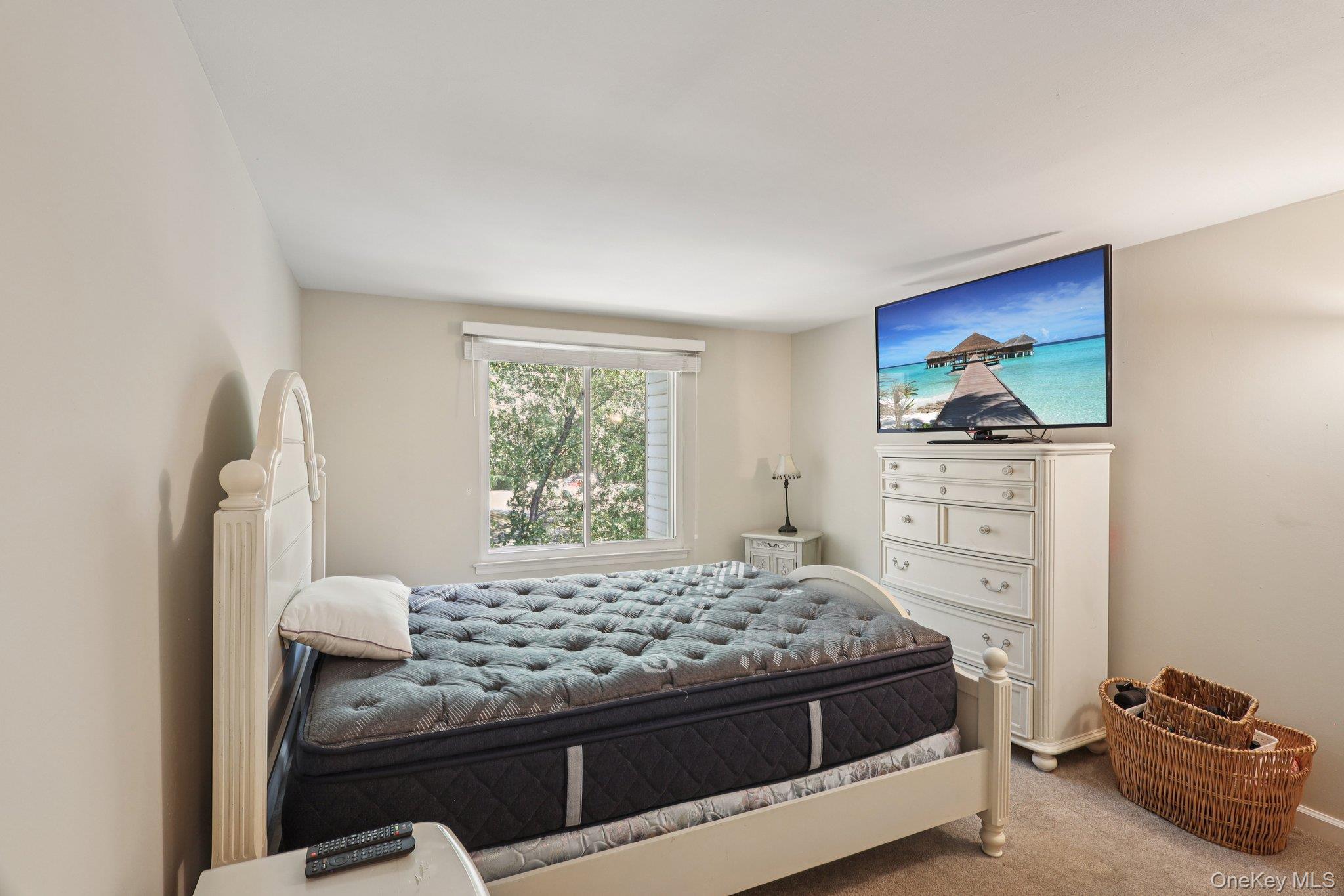 137 Golf Lane, Medford, NY 11763