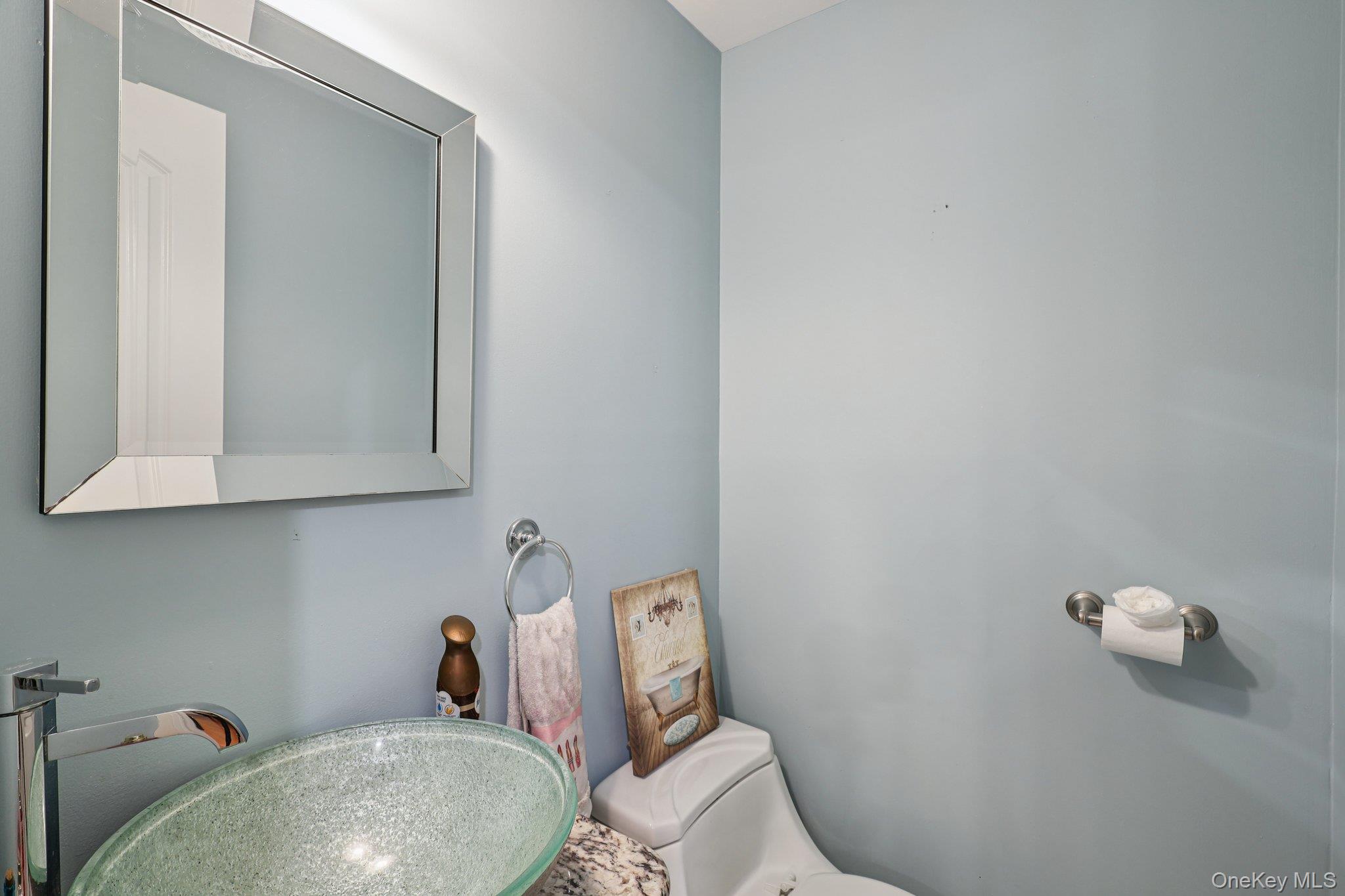 137 Golf Lane, Medford, NY 11763