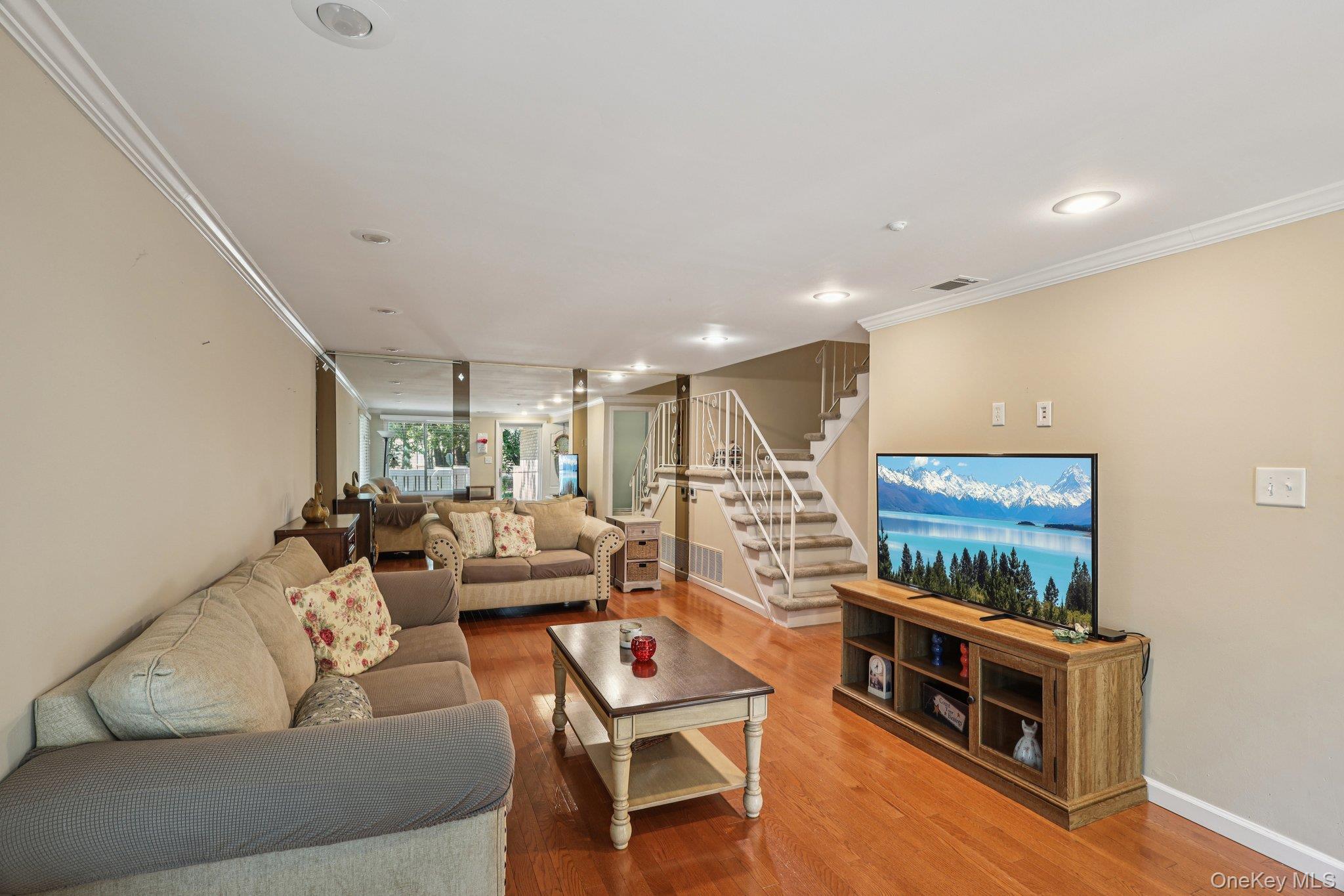 137 Golf Lane, Medford, NY 11763