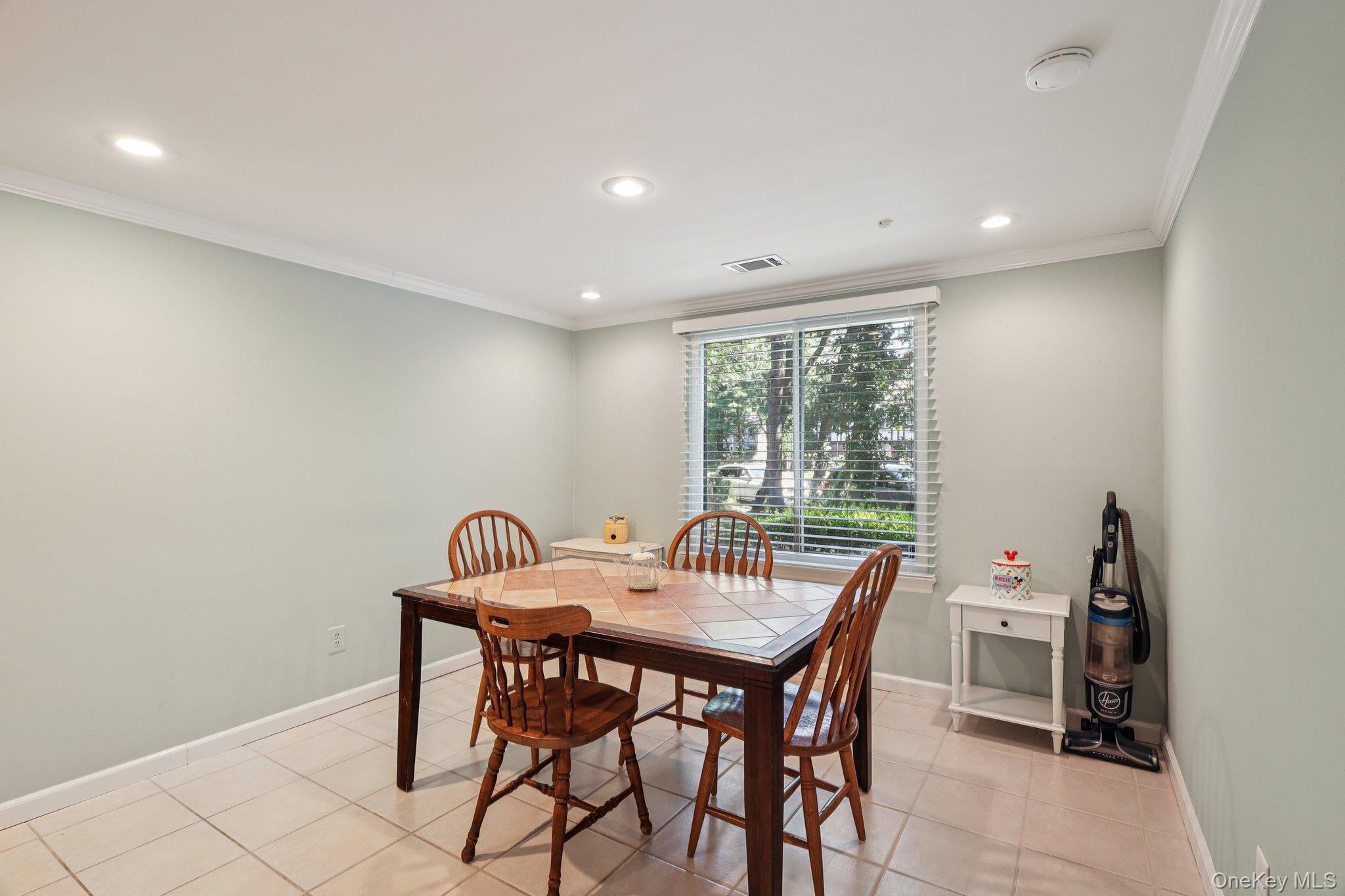 137 Golf Lane, Medford, NY 11763