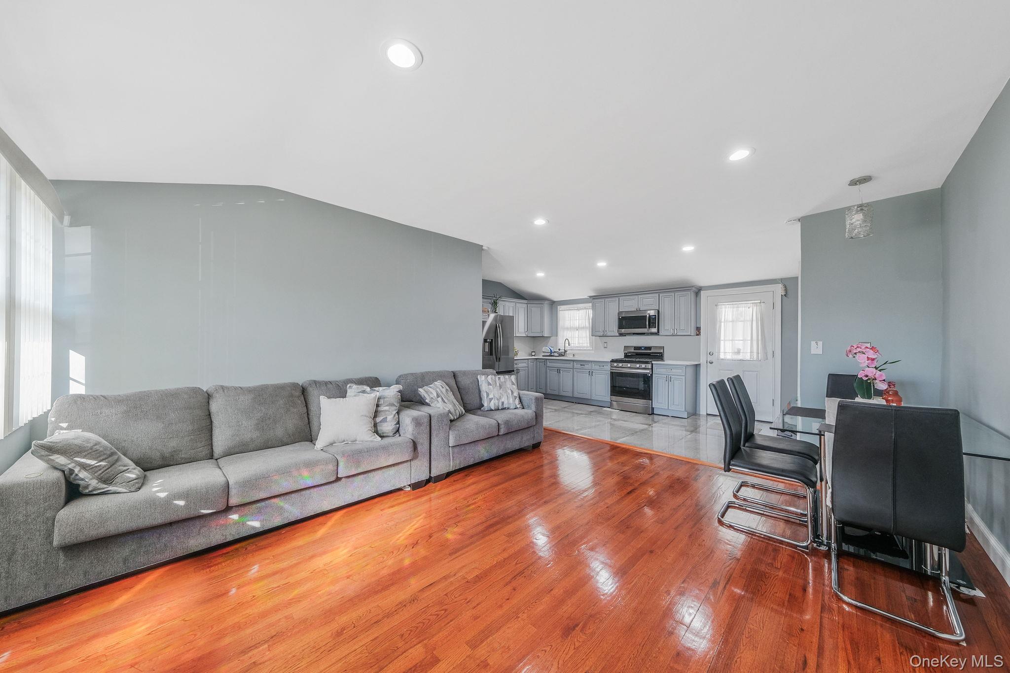 1010 Motor Parkway, Central Islip, NY 11722