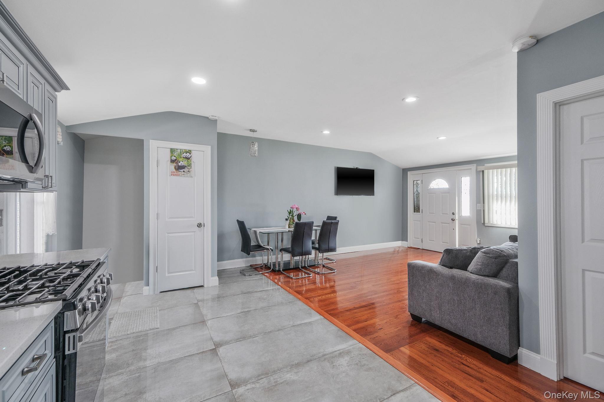 1010 Motor Parkway, Central Islip, NY 11722