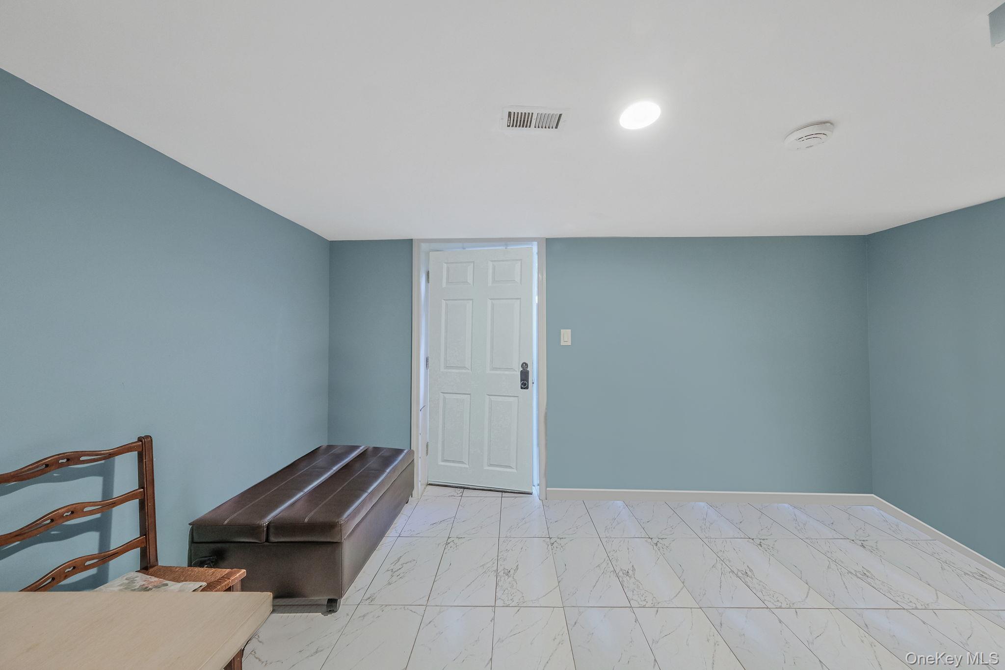 1010 Motor Parkway, Central Islip, NY 11722