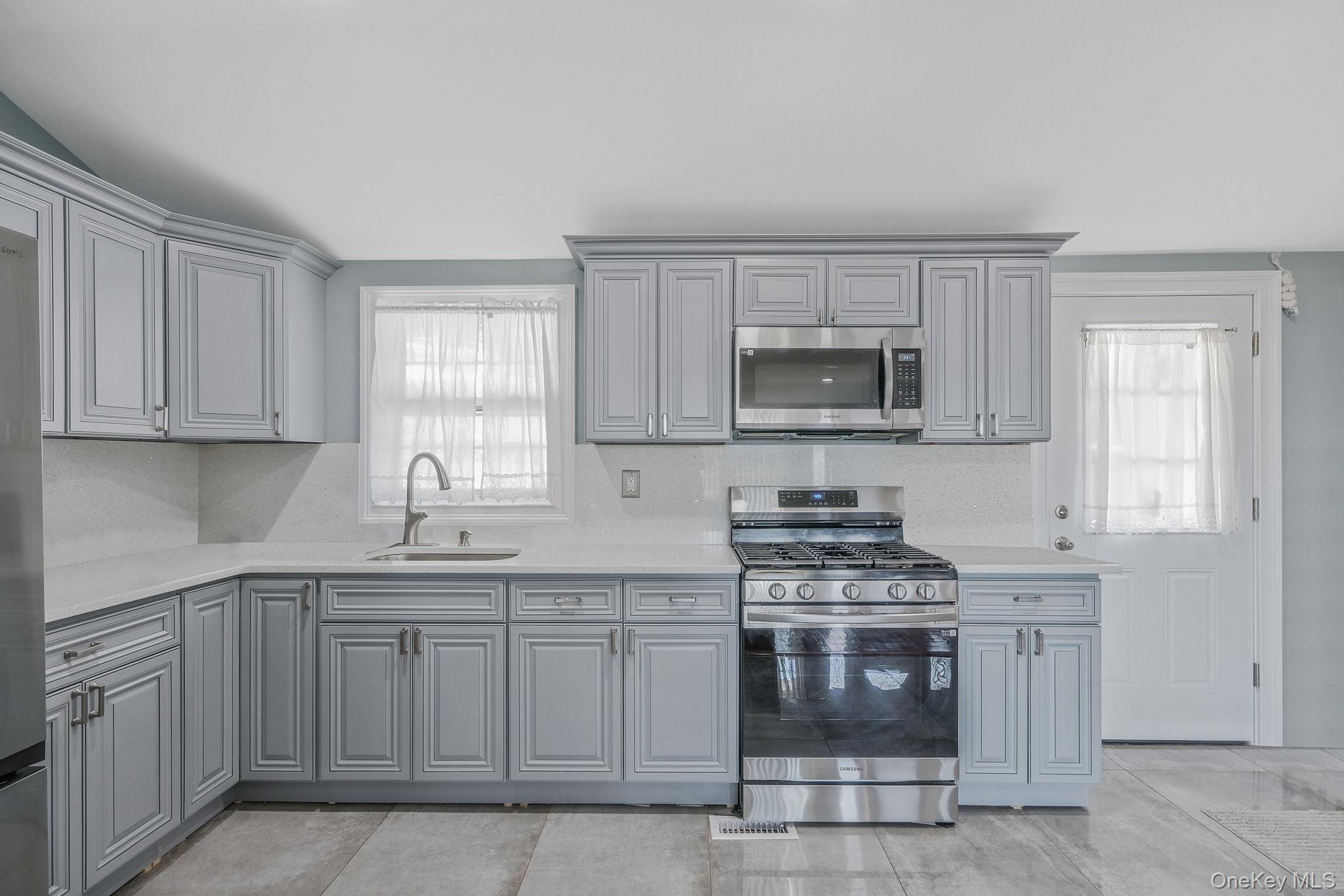 1010 Motor Parkway, Central Islip, NY 11722