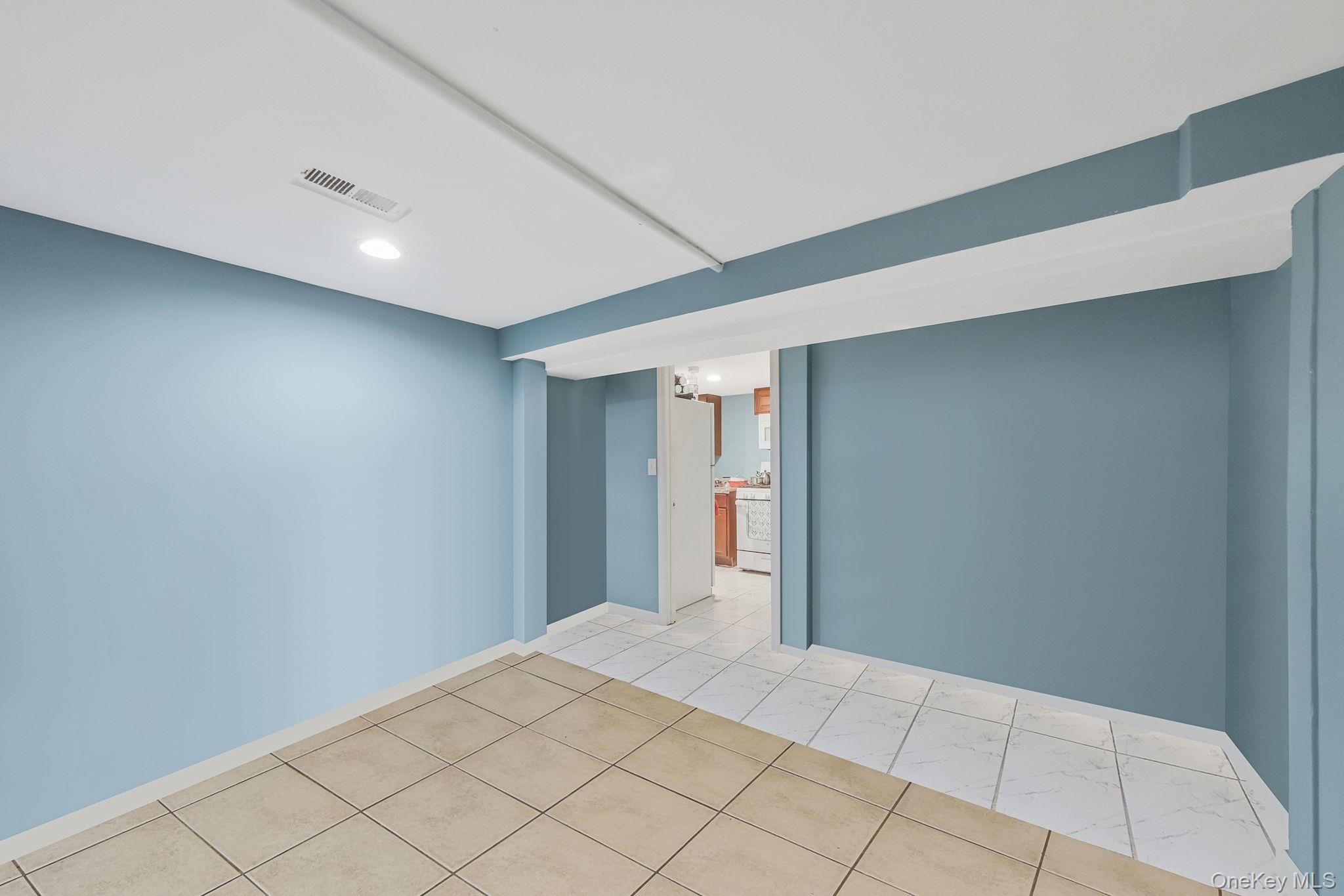 1010 Motor Parkway, Central Islip, NY 11722