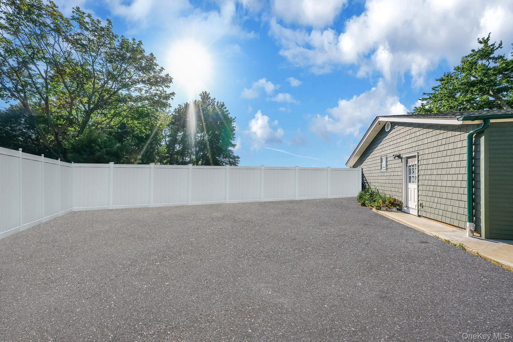 1010 Motor Parkway, Central Islip, NY 11722