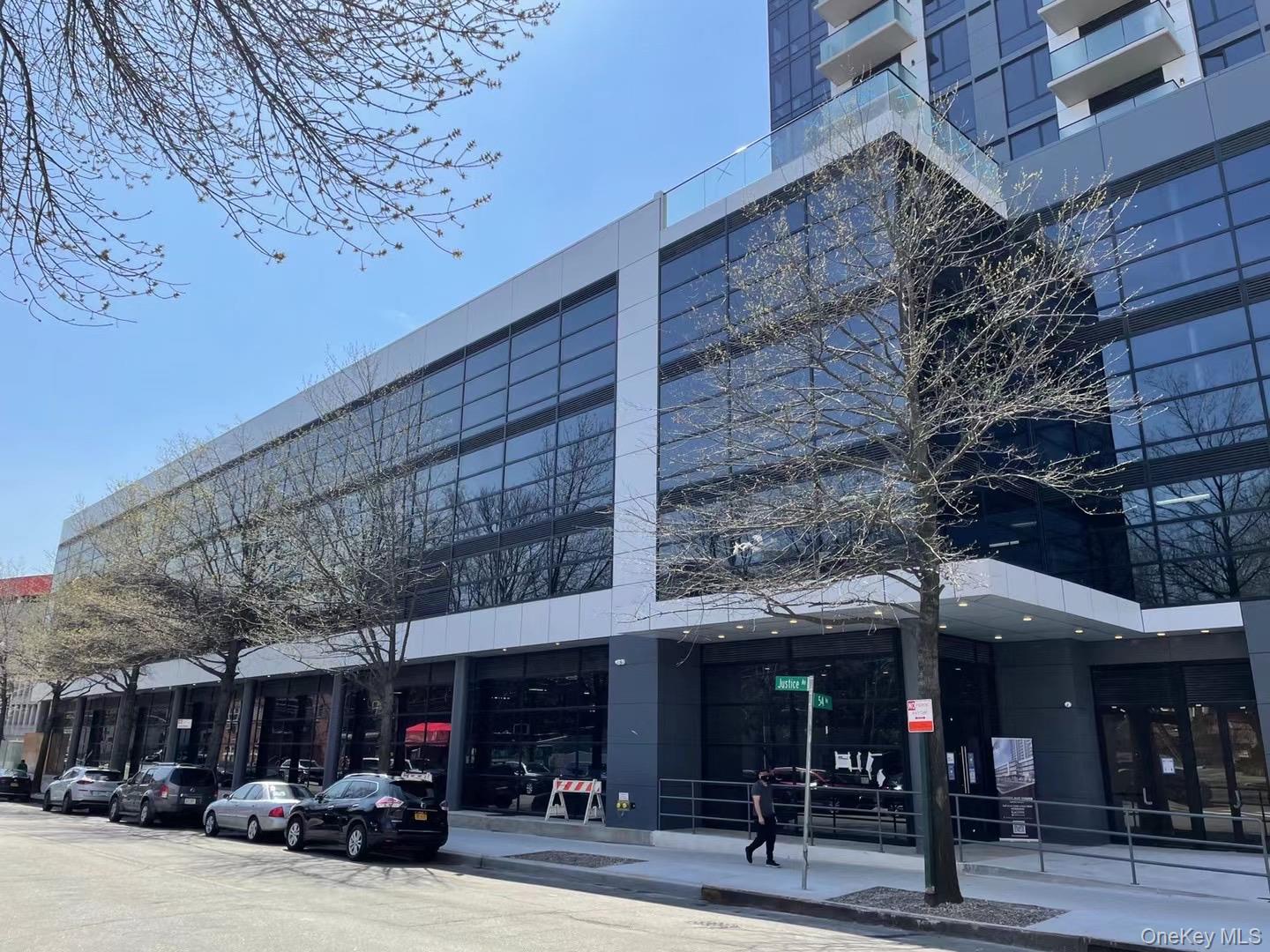 8808 Justice Avenue # 13M, Elmhurst, NY 11373