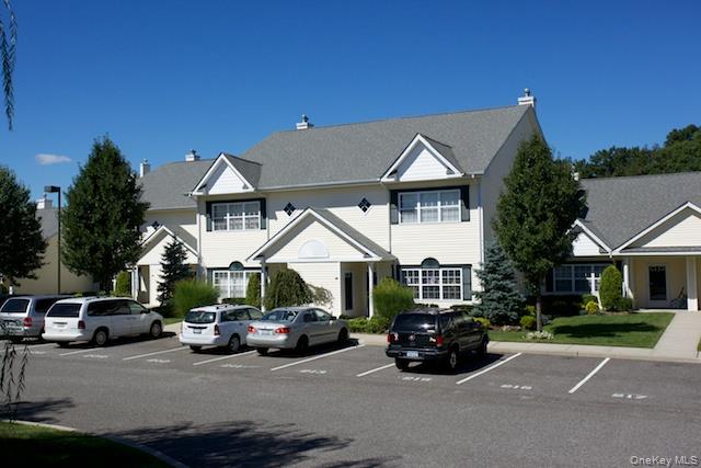 507 Center Court # 507, Medford, NY 11763