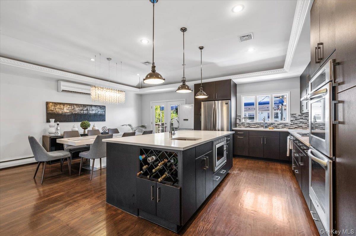 844 Flanders Drive, Valley Stream, NY 11581